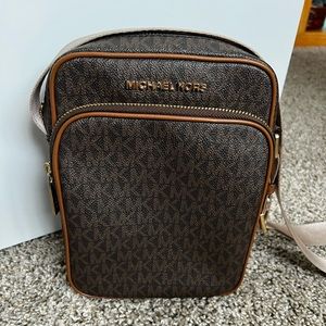 Michael Kors Jet Set Travel Signature PVC Medium Flight Bag